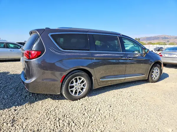 2C4RC1BG0LR129073 — 2020 Chrysler Pacifica, фото 3 с аукциона Copart 29.09.2026, Боковая часть