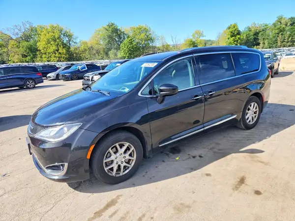 2C4RC1BG6LR210191 Chrysler Pacifica 2020 — Side damage, before-repair photo