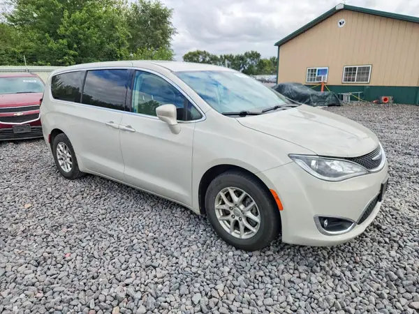 2C4RC1FG1LR209945 — 2020 Chrysler Pacifica, фото 4 с аукциона Copart 05.10.2026, Механические повреждения