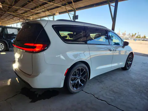 2C4RC1FG0MR572299 — 2021 Chrysler Pacifica, photo 3 from Copart 14.10.2026, Rear end