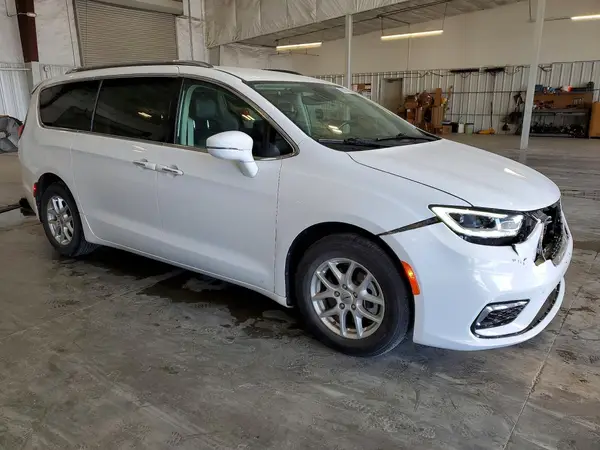 2C4RC1BG9MR574414 — 2021 Chrysler Pacifica, photo 4 from Copart, Front end