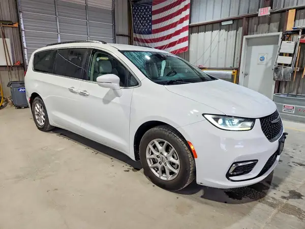 2C4RC1BG8MR588997 — 2021 Chrysler Pacifica, photo 4 from Copart, Hail