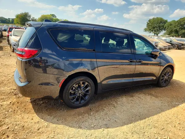 2C4RC1BG7MR503356 — 2021 Chrysler Pacifica, photo 3 from Copart, Rear end