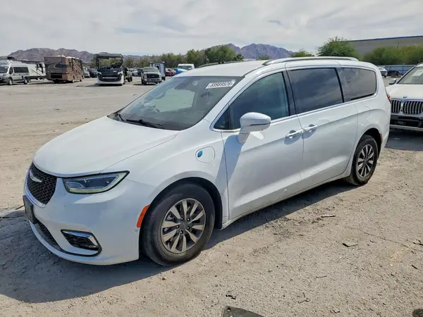 2C4RC1L78MR525185 — 2021 Chrysler Pacifica, Передняя часть (Front End), фото до ремонта