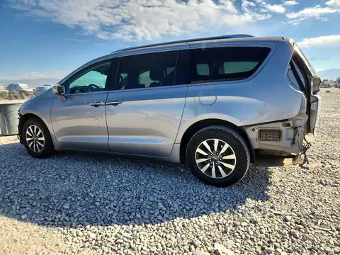 2C4RC1BG8MR527620 — 2021 Chrysler Pacifica, zdjęcie 2 z Copart 16.10.2026, Tył