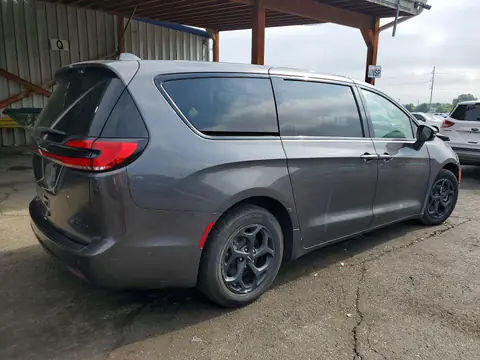 2C4RC1L73NR183517 — 2022 Chrysler Pacifica, photo 3 from Copart 22.10.2026, Front end