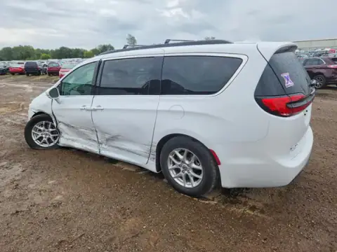 2C4RC1BG6NR141571 — 2022 Chrysler Pacifica, photo 2 from Copart, Side