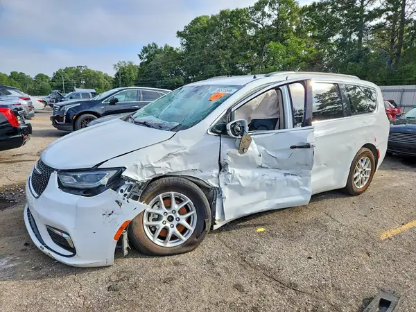 2C4RC1BG3NR138854 Chrysler Pacifica 2022 — Side damage, before-repair photo