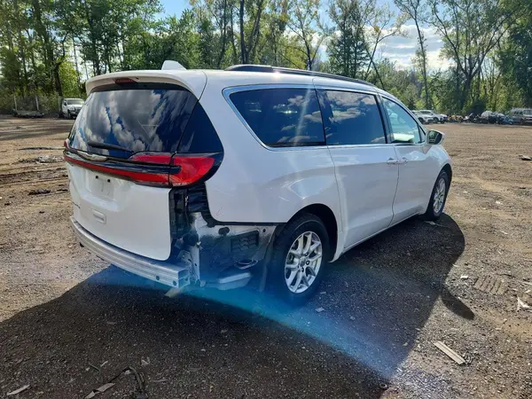 2C4RC1BG8NR213077 — 2022 Chrysler Pacifica, photo 3 from Copart 28.09.2026, Rear end