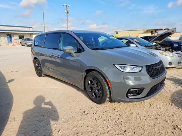 2C4RC1S7XNR129830 — 2022 Chrysler Pacifica, photo 4 from Copart, Hail