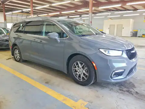 2C4RC1BG8NR114484 — 2022 Chrysler Pacifica, photo 4 from Copart, Rear end