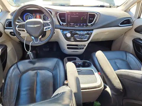 2C4RC1BG1NR185459 — 2022 Chrysler Pacifica, zdjęcie 8 z Copart, Grad