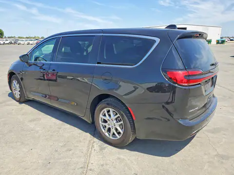 2C4RC1BG3PR550422 — 2023 Chrysler Pacifica, фото 2 з Copart 26.10.2026, Бокова частина