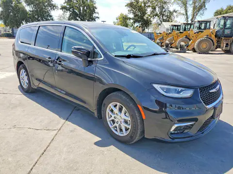2C4RC1BG3PR550422 — 2023 Chrysler Pacifica, фото 4 з Copart 26.10.2026, Бокова частина