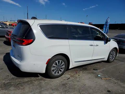2C4RC1S70PR599559 — 2023 Chrysler Pacifica, zdjęcie 3 z Copart 21.10.2026, Przód