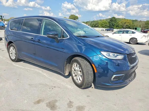 2C4RC1BG1PR578381 — 2023 Chrysler Pacifica, photo 4 from Copart 12.10.2026, Front end