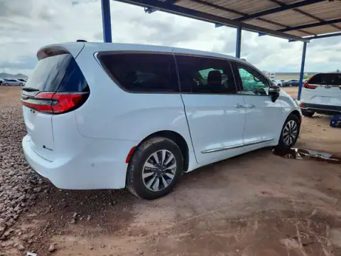2C4RC1S78PR592620 — 2023 Chrysler Pacifica, ფოტო 3, Copart, გვერდითი ნაწილი
