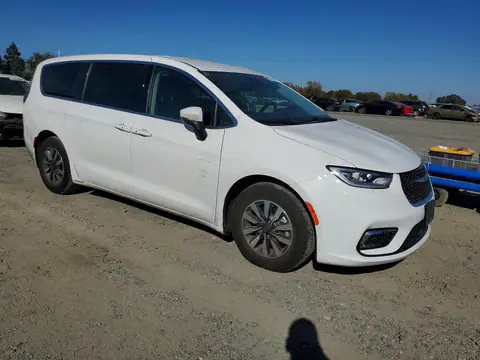 2C4RC1L7XPR558970 — 2023 Chrysler Pacifica, ფოტო 4, Copart 27.10.2026, წინა ნაწილი