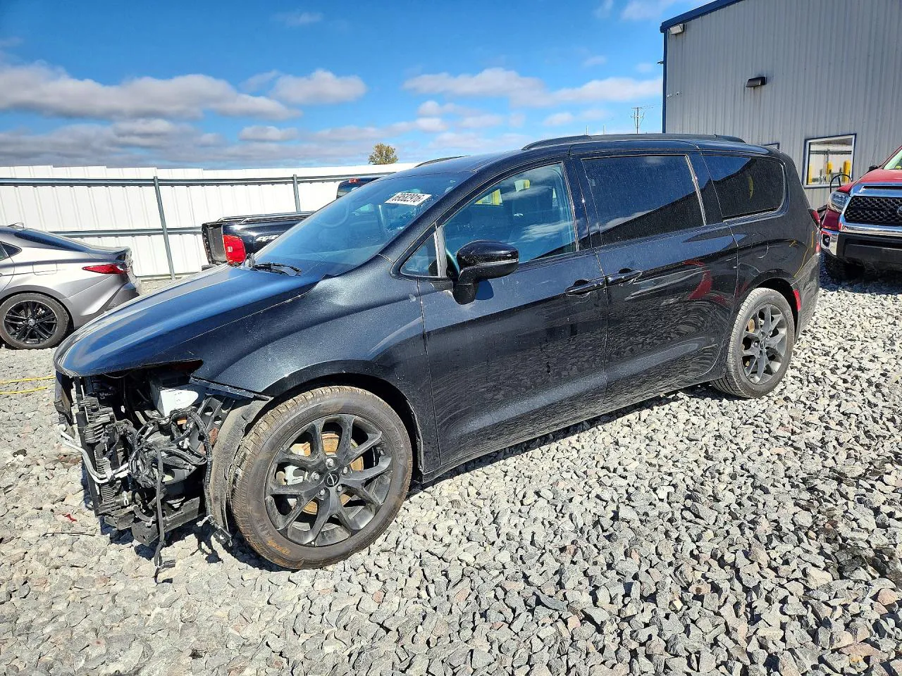 2023 Chrysler Pacifica Touring L VIN 2C4RC1BG9PR598507 фото 1