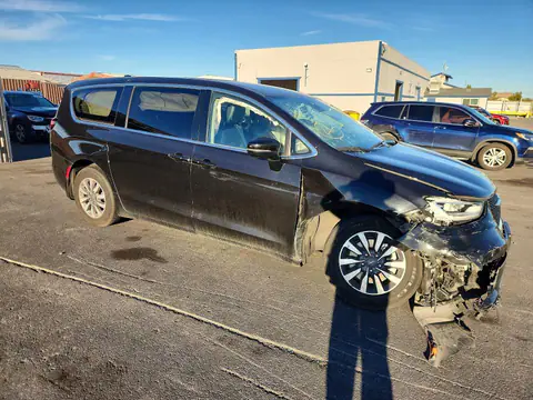 2C4RC1L74PR632562 — 2023 Chrysler Pacifica, фото 30 с аукциона Copart 30.09.2026, Передняя часть