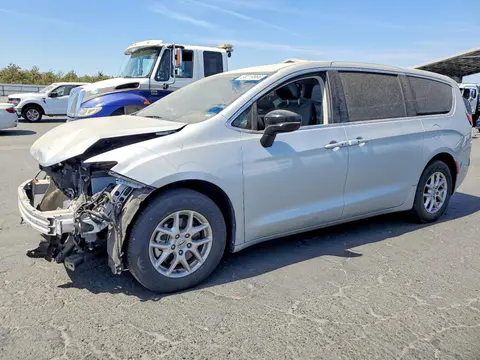2C4RC1BG3RR132977 — 2024 Chrysler Pacifica, Передняя часть (Front End), фото до ремонта