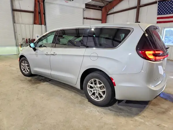 2C4RC1BG6RR125506 — 2024 Chrysler Pacifica, photo 2 from Copart 28.09.2026, Front end