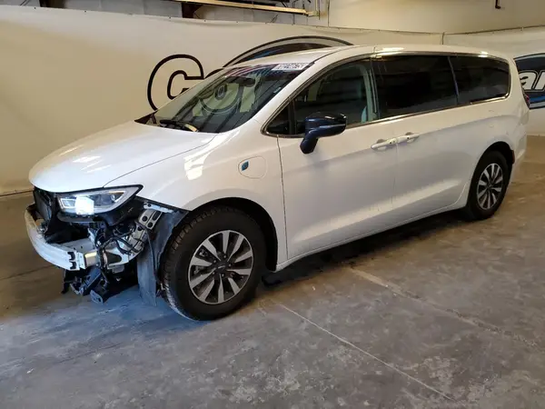 2C4RC1S76RR117745 — 2024 Chrysler Pacifica, Передняя часть (Front End), фото до ремонта