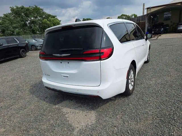 2025 CHRYSLER PACIFICA VIN 2C4RC1BG8SR512113 фото 4
