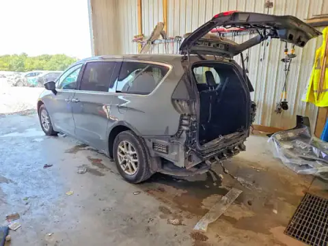 2C4RC1BG4SR511251 — 2025 Chrysler Pacifica, photo 2 from Copart 28.09.2026, Rear end
