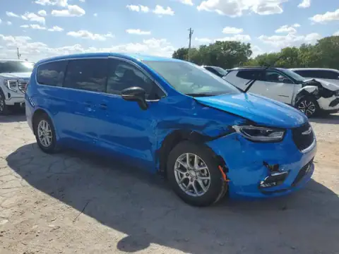 2C4RC1BG6TR220865 — 2026 Chrysler Pacifica, photo 4 from Copart 22.09.2026, Front end
