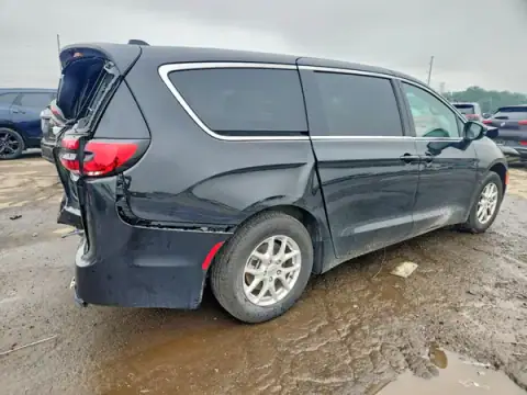 2C4RC1BG4TR194153 — 2026 Chrysler Pacifica, photo 3 from Copart 25.09.2026, Rear end