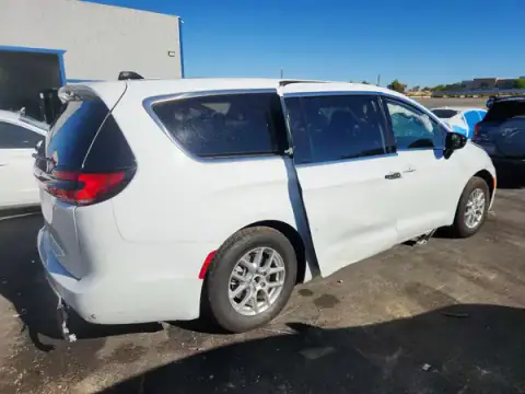 2C4RC1BG4VR595205 — 2027 Chrysler Pacifica, photo 3 from Copart 21.10.2026, Side