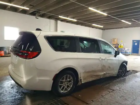 2C4RC1BGXVR593023 — 2027 Chrysler Pacifica, фото 3 з Copart 21.09.2026, Передня частина