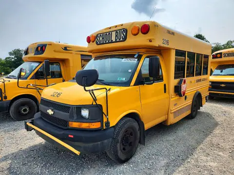 2011 COLLINS BANTAM G3500 VIN 1GB0G2BA2B1108182 фото 2