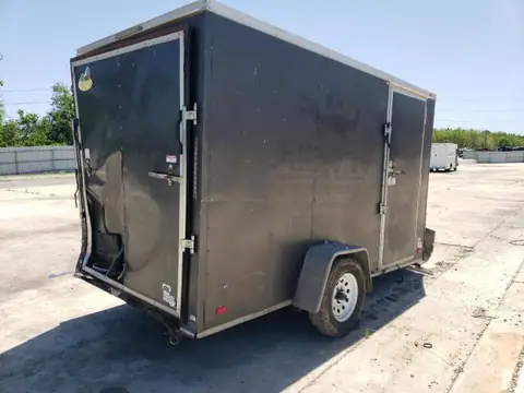 53FBE121XMF070386 — 2021 Coverwagon Boxtrailer, фото 4 с аукциона Copart 21.10.2026, ПОВРЕЖДЕНИЯ СО ВСЕХ СТОРОН