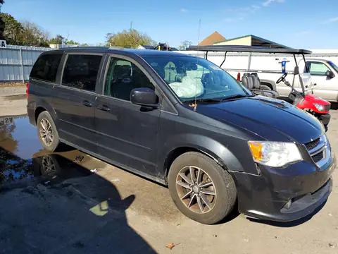 2C4RDGCGXHR790034 — 2017 Dodge Caravan, фото 4 з Copart, Передня частина