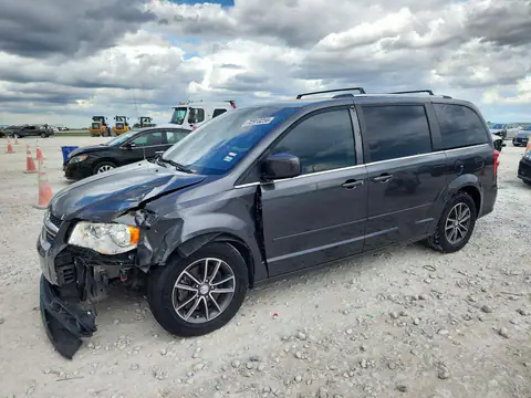 2C4RDGCG2HR599899 — 2017 Dodge Caravan, Przód, zdjęć przed naprawą