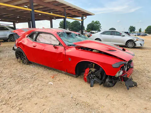 2C3CDZC98GH344380 — 2016 Dodge Challenger, photo 4 from Copart 21.10.2026, Rollover