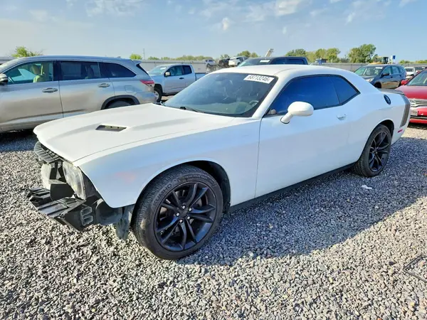 2C3CDZAGXGH120545 Dodge Challenger 2016 — Front end damage, before-repair photo