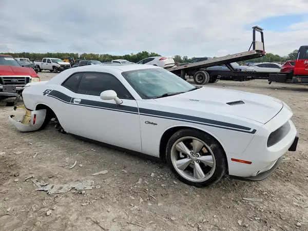 2C3CDZBT0GH232444 — 2016 Dodge Challenger, фото 4 с аукциона Copart, Повреждения снизу