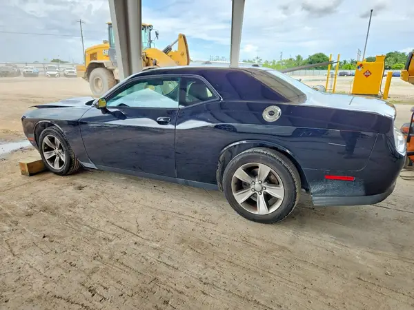 2C3CDZAG3GH137381 — 2016 Dodge Challenger, photo 2 from Copart 30.09.2026, Flood