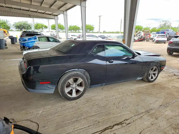 2C3CDZAG3GH137381 — 2016 Dodge Challenger, photo 3 from Copart 30.09.2026, Flood