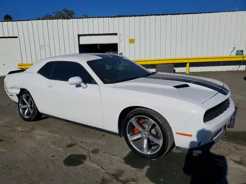 2C3CDZAG9GH201472 — 2016 Dodge Challenger, photo 4 from Copart 16.10.2026, Rear end