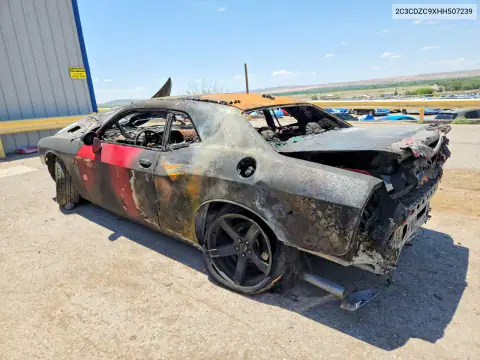 2C3CDZC9XHH507239 — 2017 Dodge Challenger, photo 2 from Copart 29.10.2026, Fire