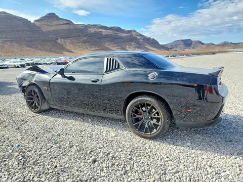 2C3CDZBT6HH519322 — 2017 Dodge Challenger, photo 2 from Copart 28.09.2026, Front end
