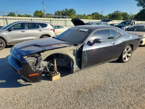 2C3CDZBT4HH657974 — 2017 Dodge Challenger, Lateral (Side), fotos antes de reparar