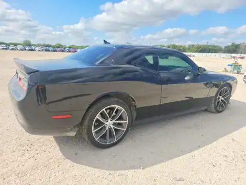 2C3CDZFJ6HH503081 — 2017 Dodge Challenger, foto 3 de Copart, Pequeñas abolladuras y arañazos