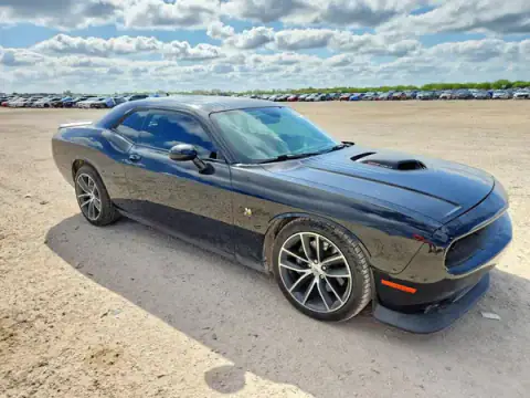 2C3CDZFJ6HH503081 — 2017 Dodge Challenger, foto 4 de Copart, Pequeñas abolladuras y arañazos