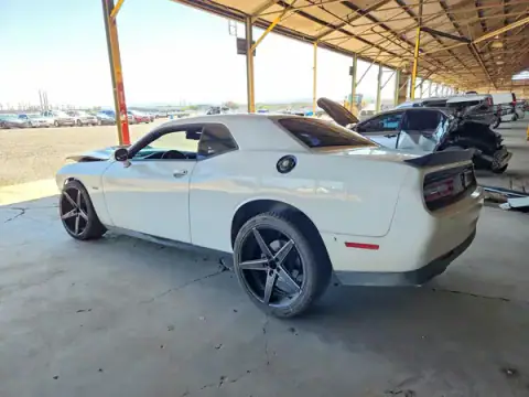2C3CDZBT1HH633714 — 2017 Dodge Challenger, zdjęcie 2 z Copart, Przód