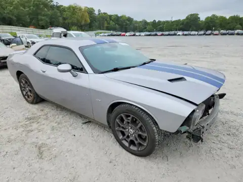 2C3CDZGG6JH205557 — 2018 Dodge Challenger, photo 4 from Copart 21.10.2026, Front end